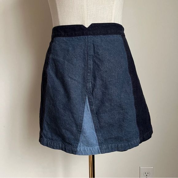 BCBGMaxazria Blue Color Block Cotton Jean Skirt  Size Small - Picture 1 of 4